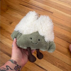 Amusable Mountain Jellycat!!